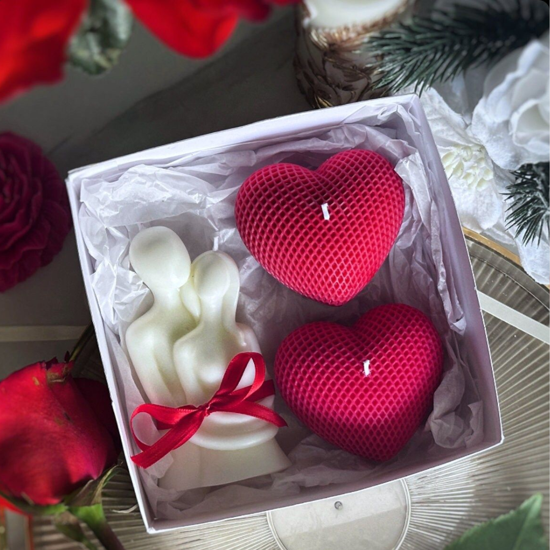 Couple & Heart Candle Combo Couple & Heart Candle Combo